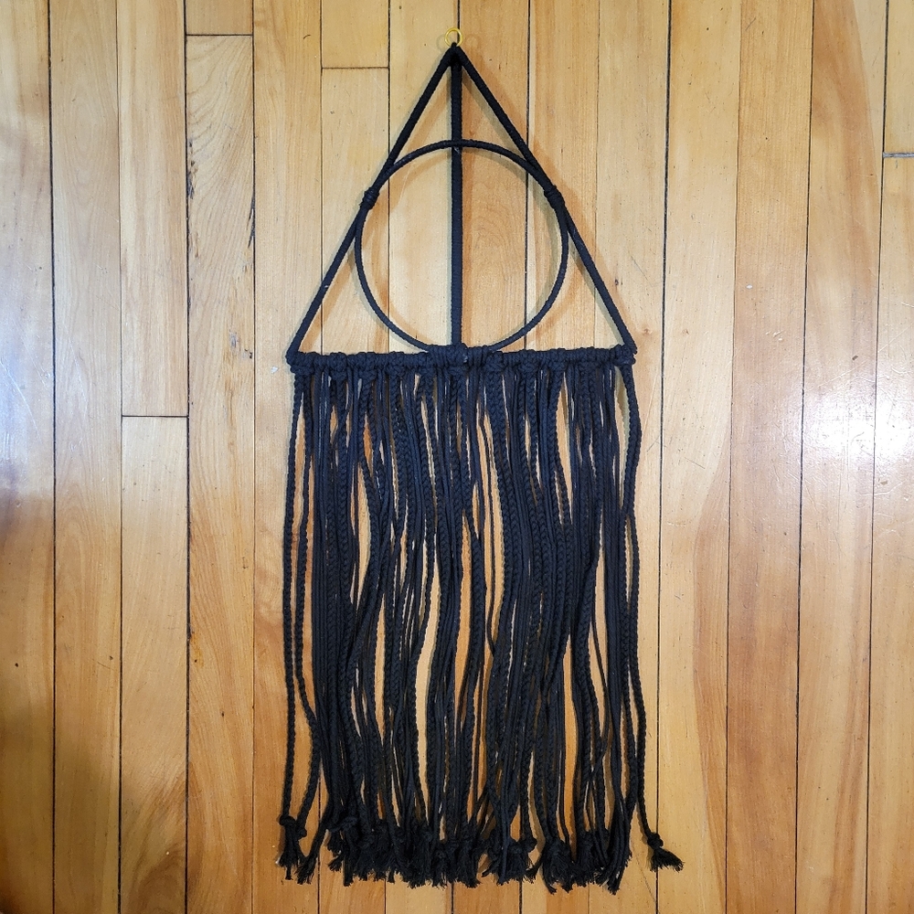 handmade harry potter / deathly hallows macrame dreamcatcher